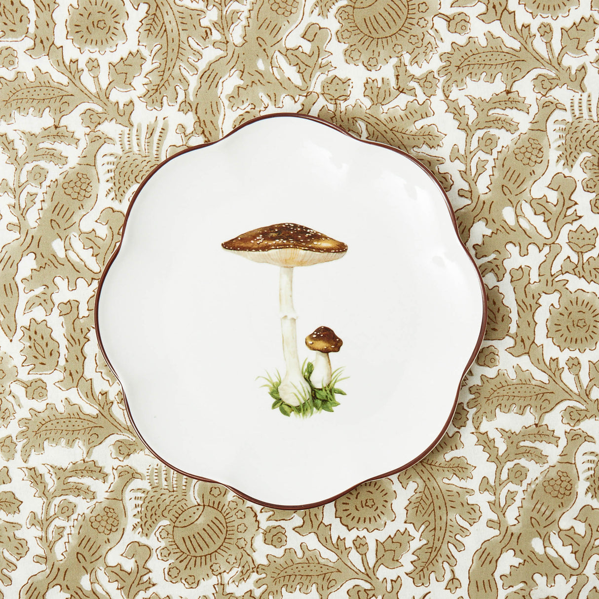 Scalloped Mushroom Starter Plates (Set of 4)