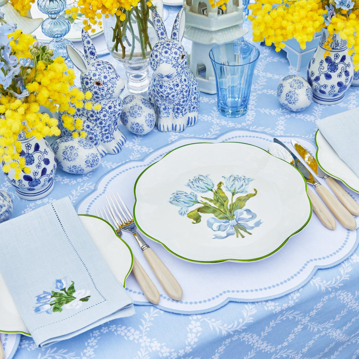 Blue Tulip Dinner Plates (Set of 4)