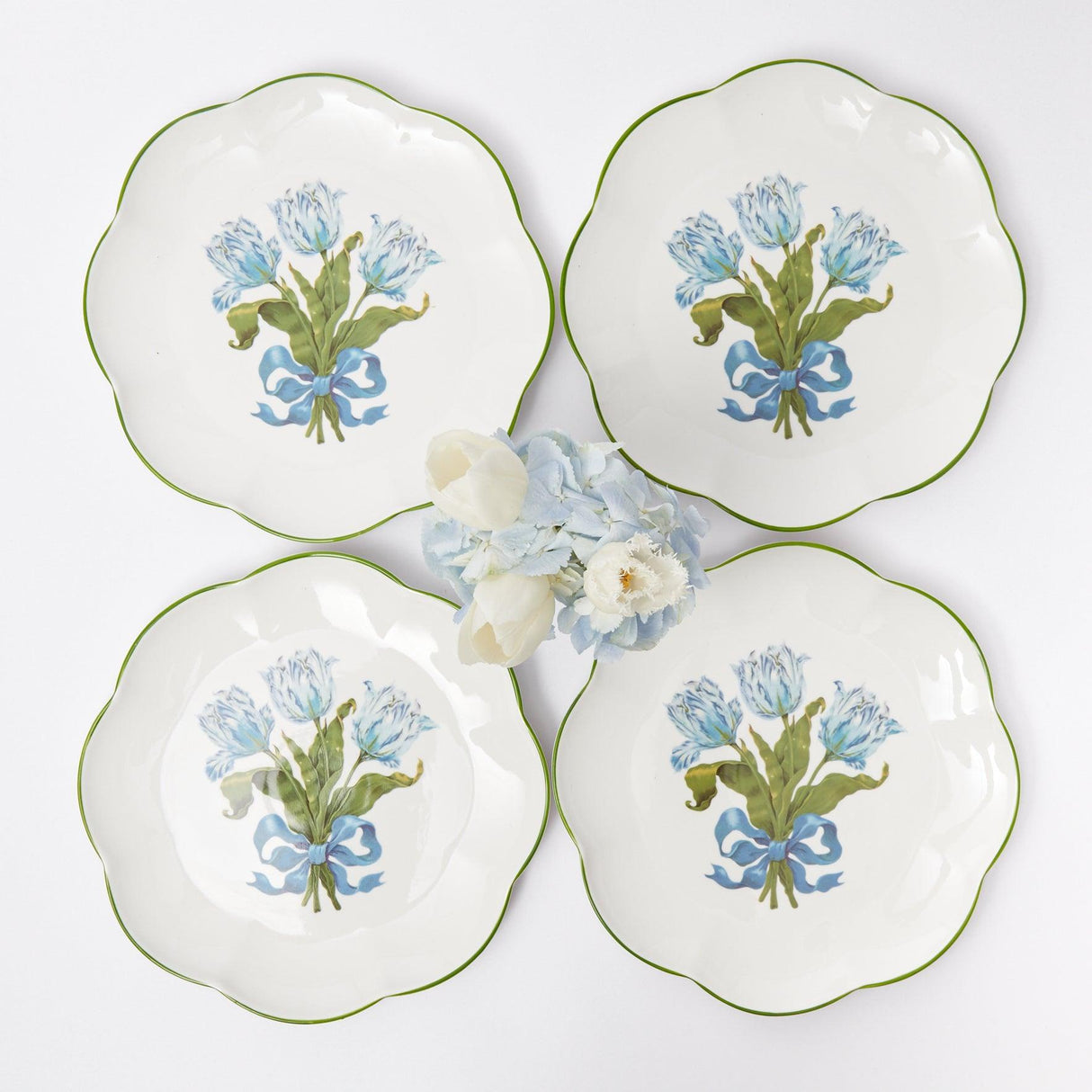 Blue Tulip Dinner Plates (Set of 4)