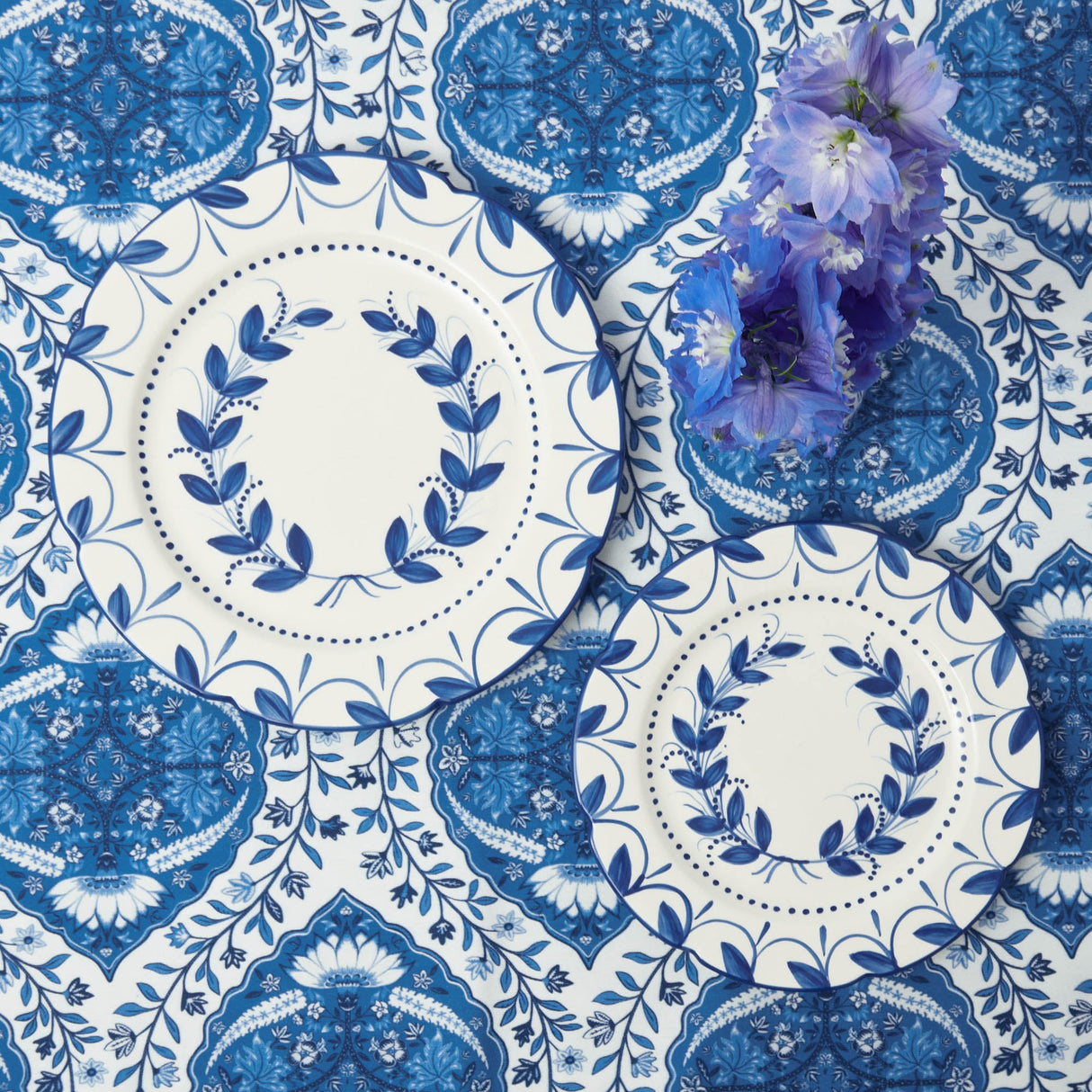 Elizabeth Blue Garland Starter Plates (Set of 4)