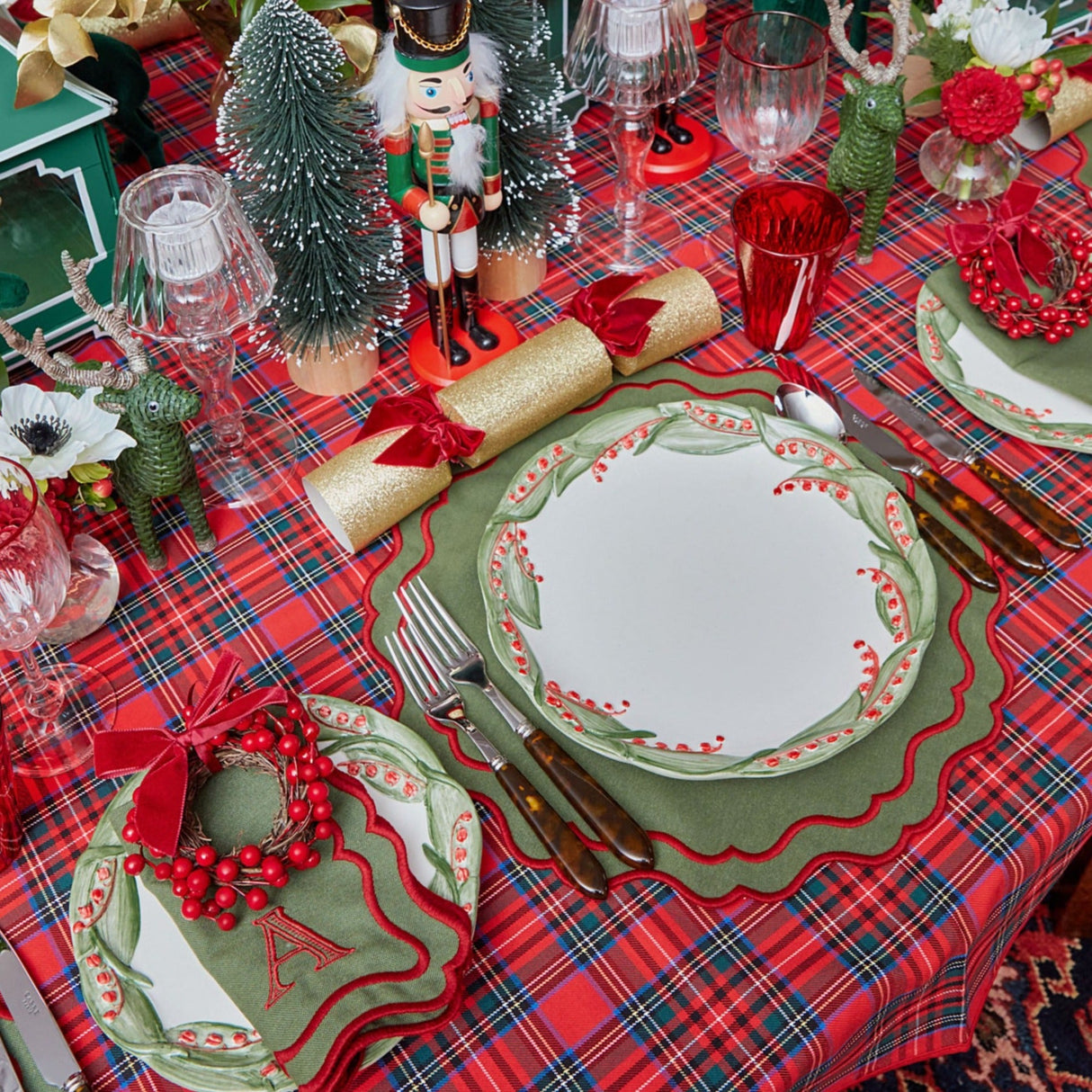 Red Berry Dinner Plates (Set of 4)