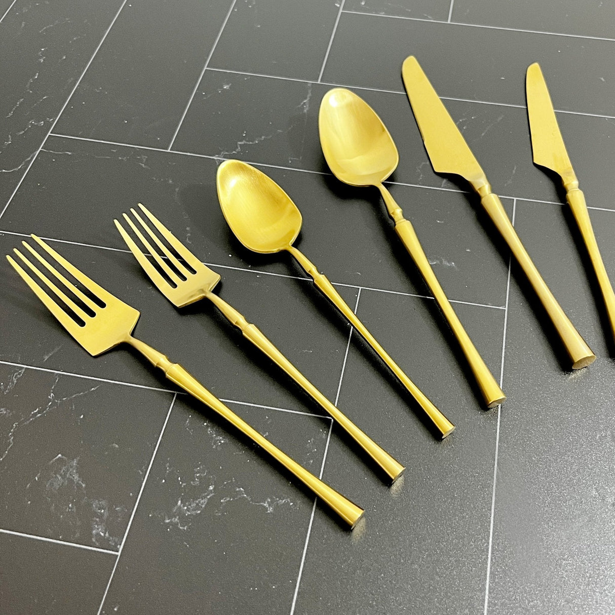 Laurel Flatware Set - Gold