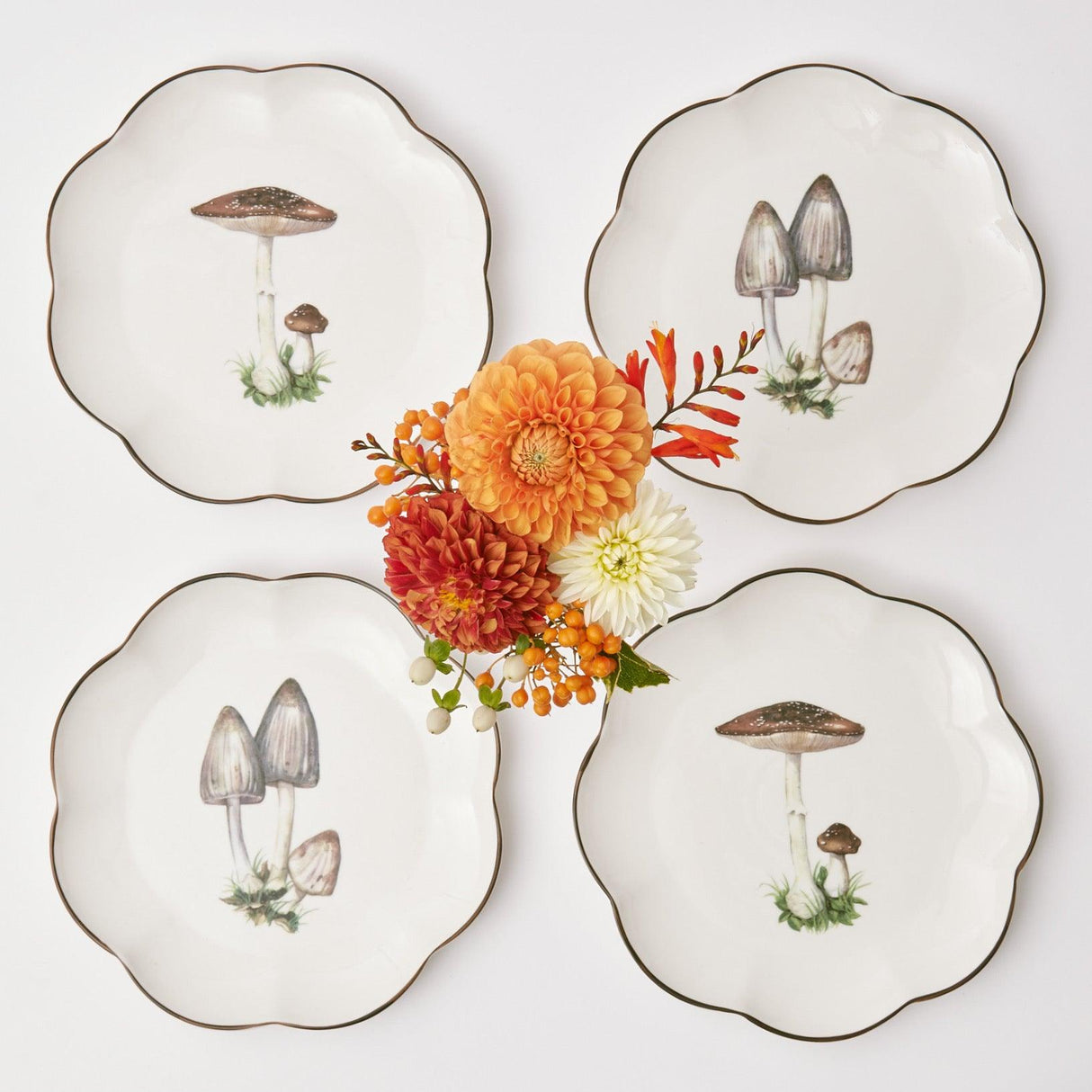 Scalloped Mushroom Starter Plates (Set of 4)