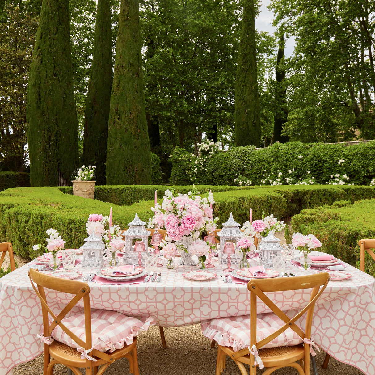 Seville Pink Gardênia Dinner & Starter Plates (Set of 8)